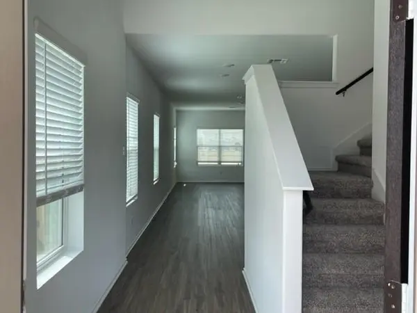 101 Lancia ST, Hutto, TX 78634