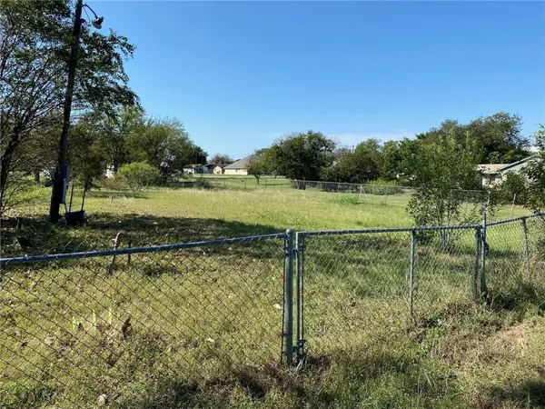 404 Browning ST, Manor, TX 78653
