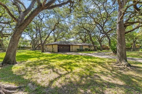 113 Krupka ST, Columbus, TX 78934