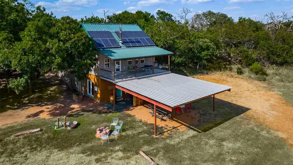 95 Loma LN, Fredericksburg, TX 78624