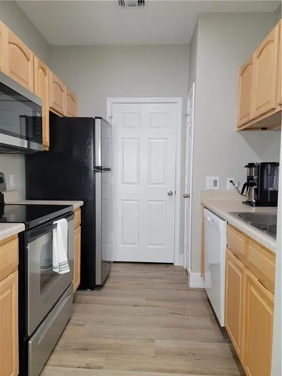 12166 Metric BLVD #353, Austin, TX 78758