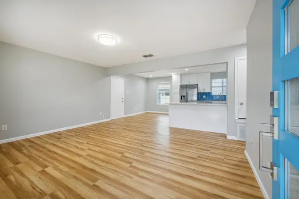 1111 Lawson LN, Austin, TX 78702