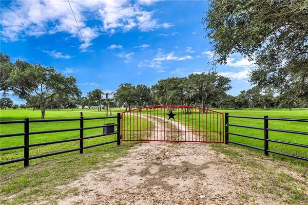 1103 Deer Run RD,  Eagle Lake,  TX 77442