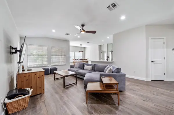 8809 Corran Ferry DR, Austin, TX 78749