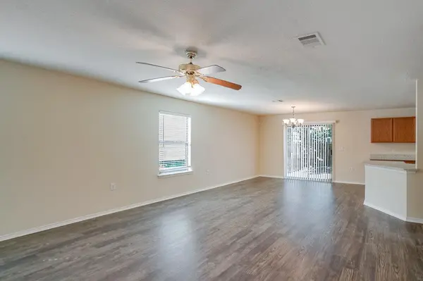 6812 Doyal DR, Austin, TX 78747