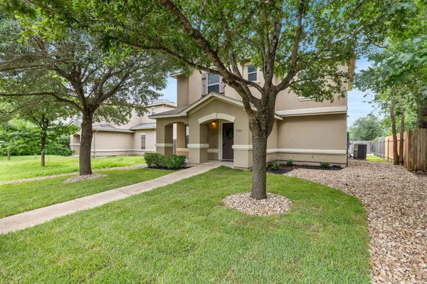 5705 Viewpoint DR #A, Austin, TX 78744