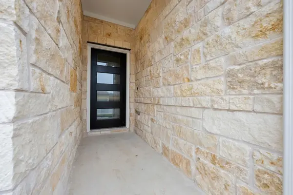 313 Possumhaw LN, San Marcos, TX 78666