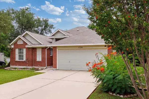 1706 COLUMBINE LN, Leander, TX 78641