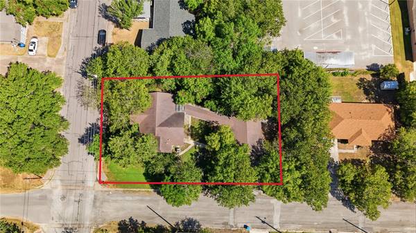 316 Guadalupe ST, Lockhart, TX 78644