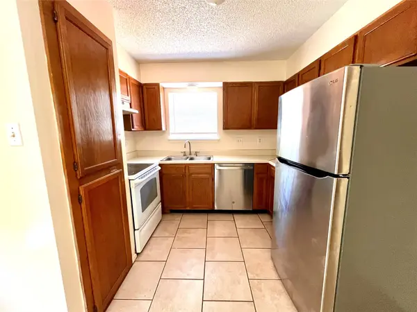 2802 Aftonshire WAY #B, Austin, TX 78748