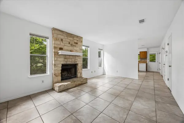 8202 Mescalero DR #A, Austin, TX 78736