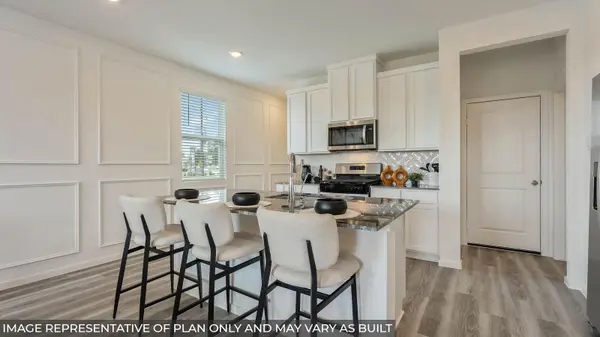 376 Old Stagecoach RD, Jarrell, TX 76537