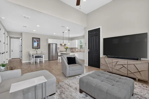 105 Harborside DR #101, San Marcos, TX 78666