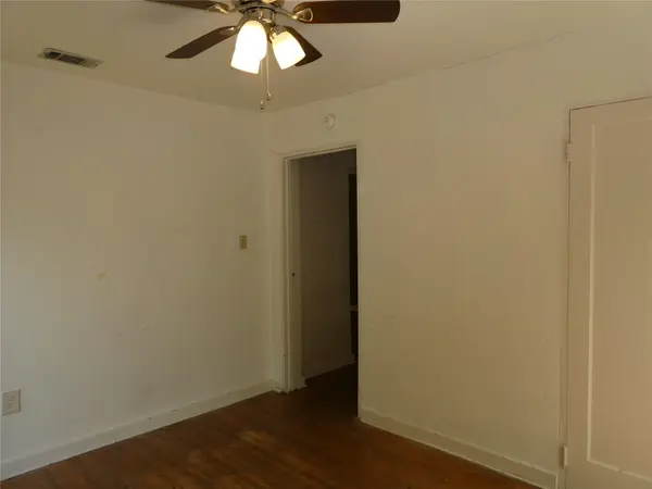 4005 Maplewood Ave #B, Austin, TX 78722