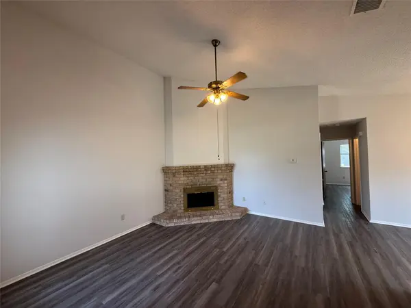 416 Greenlawn BLVD, Round Rock, TX 78664