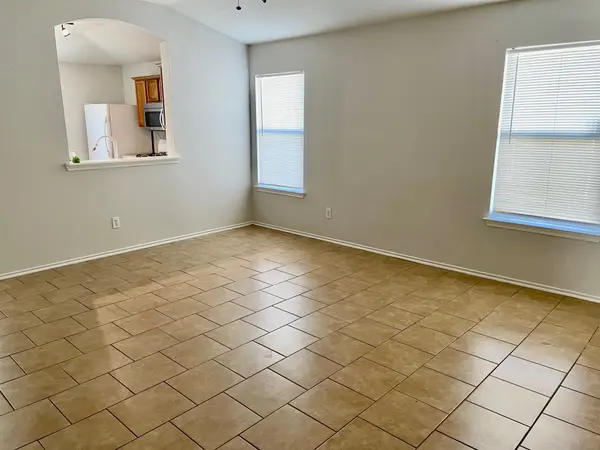 112 Cowboy CV, Kyle, TX 78640
