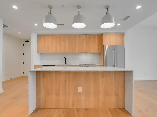 84 East Ave #3410, Austin, TX 78701
