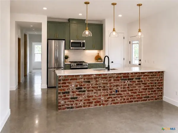 105 Leon LN, Copperas Cove, TX 76522