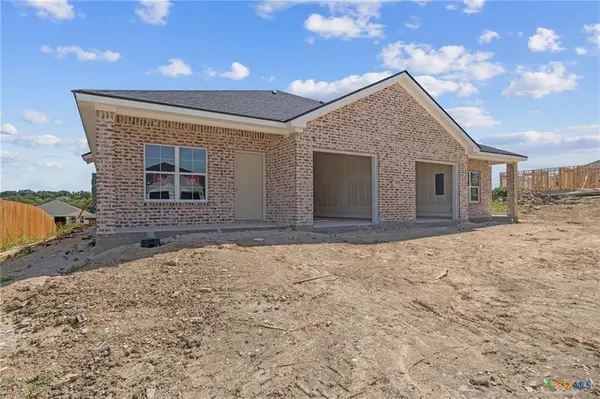 105 Leon LN, Copperas Cove, TX 76522
