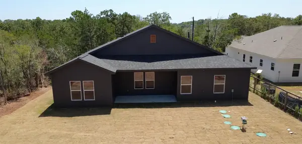 140 Heleakala DR, Bastrop, TX 78602