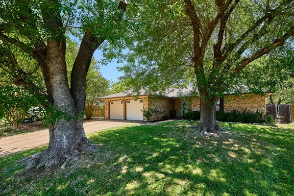 1105 Stratford CV, Round Rock, TX 78664