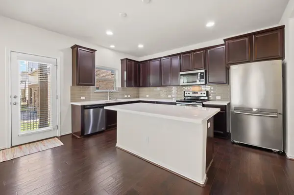 2105 Town Centre DR #44, Round Rock, TX 78664