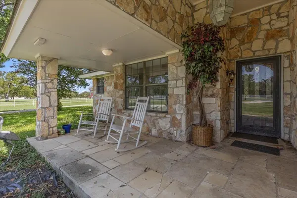 6725 The Outer Ave, Leander, TX 78641