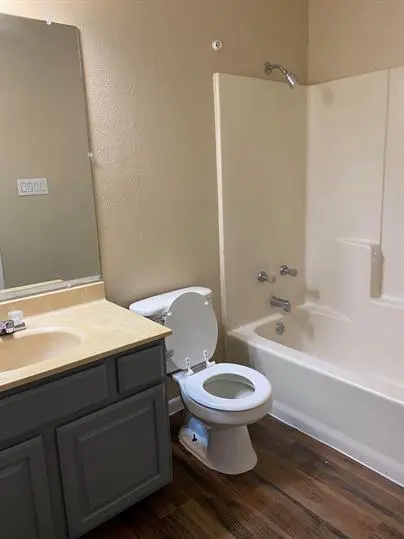 139 Elm DR #208, Lockhart, TX 78644