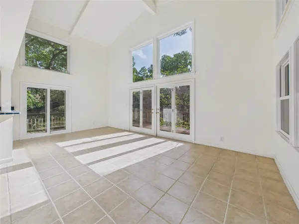 1202 Belmont PKWY, Austin, TX 78705