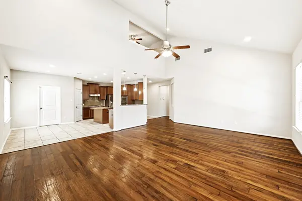 1217 Daylily LOOP, Georgetown, TX 78626