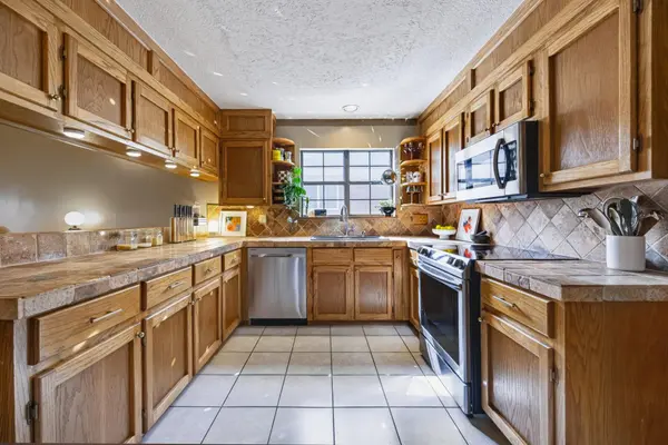 8112 Chainfire CV, Austin, TX 78729