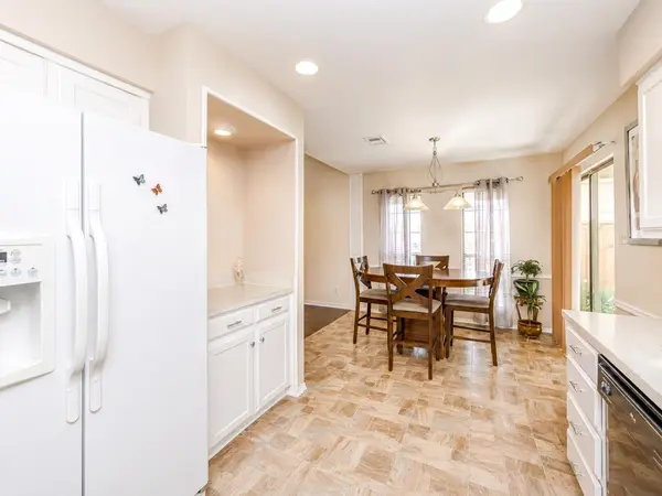 2217 Parkside DR, Denton, TX 76201