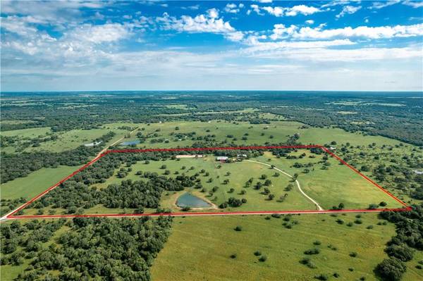2104 CR 444, Hallettsville, TX 77964