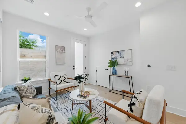 2105 SL Davis Ave. #2, Austin, TX 78702
