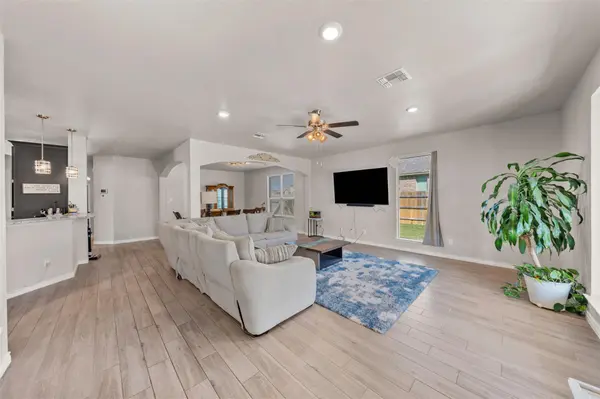 1527 Mountain Crest CV, Salado, TX 76571