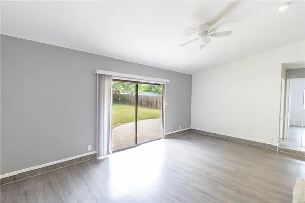906 Red Cliff DR, Austin, TX 78758