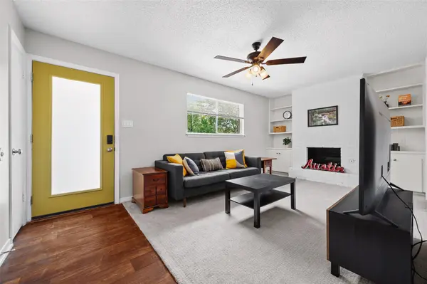2203 Ventura DR #B, Austin, TX 78741