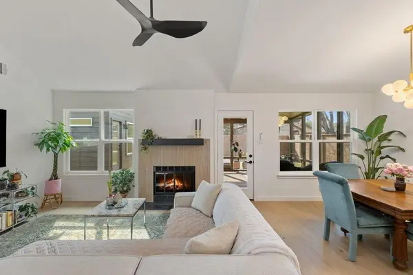 8202 Cache DR, Austin, TX 78749