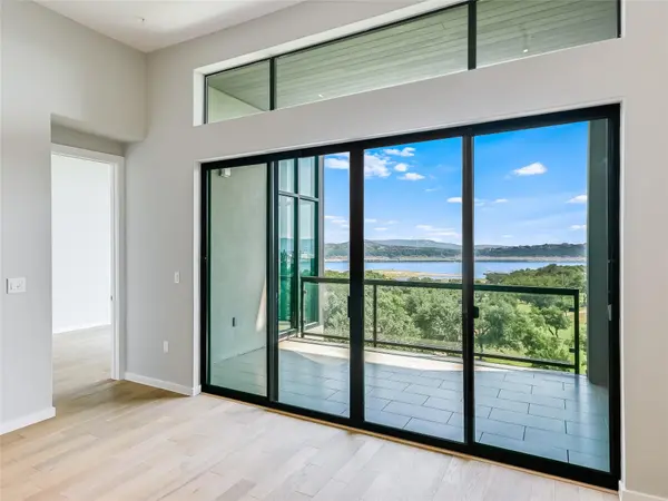 5921 Hi Line RD #2.402, Austin, TX 78734