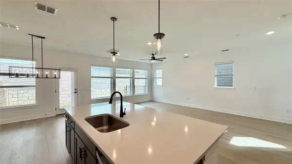 1016 Brickell LOOP #B, Austin, TX 78744