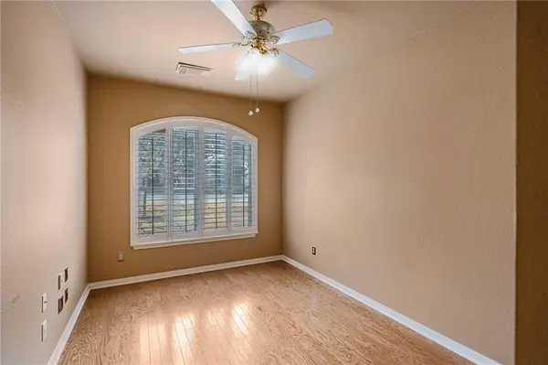 27 Troon DR, Lakeway, TX 78738