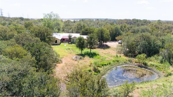2084 Upper Elgin River RD, Elgin, TX 78621