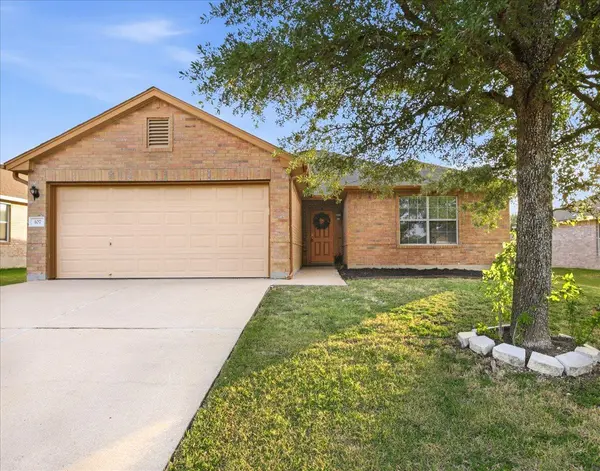 107 Fossil TRL, Leander, TX 78641