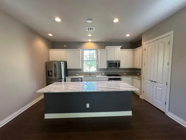 210 Versilia CIR, Lakeway, TX 78734
