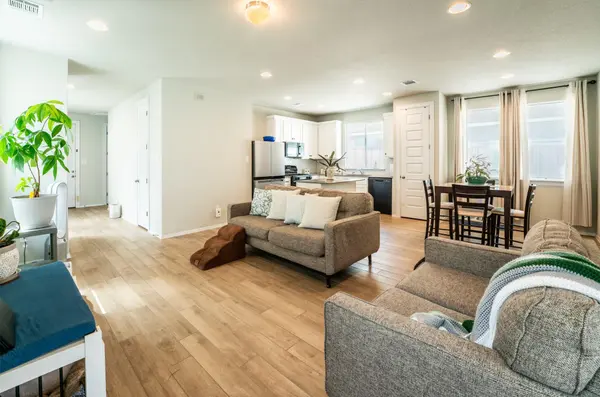 125 Fabion ST, Kyle, TX 78640