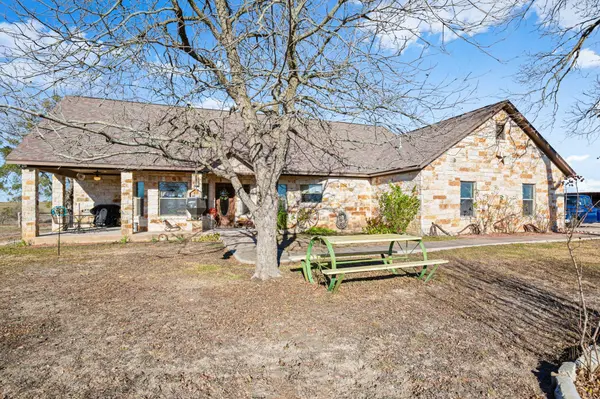19700 Engelmann LN, Manor, TX 78653
