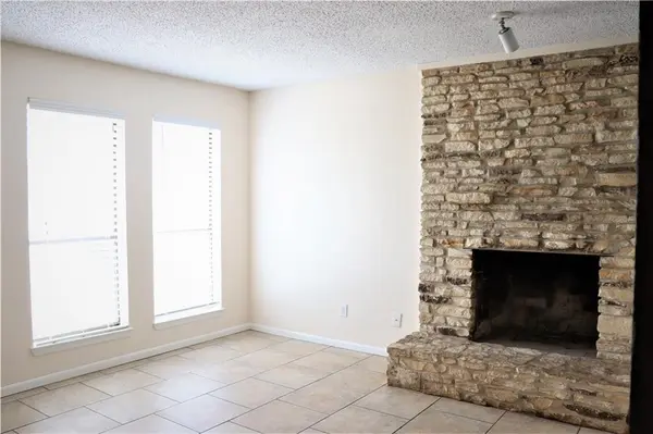 1214 Leander RD #B, Georgetown, TX 78628