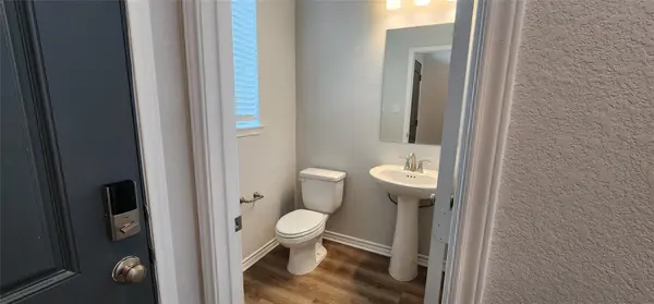 136 Los Olives LN, Liberty Hill, TX 78642