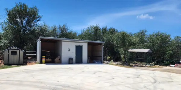 185 Valley Sierra LN, Driftwood, TX 78619