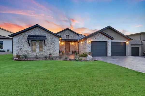 112 CLEARWATER DR, Kingsland, TX 78639